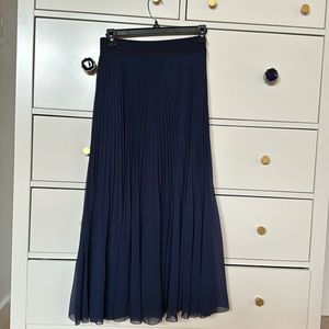 Aritzia Wilford Skirt Size Small